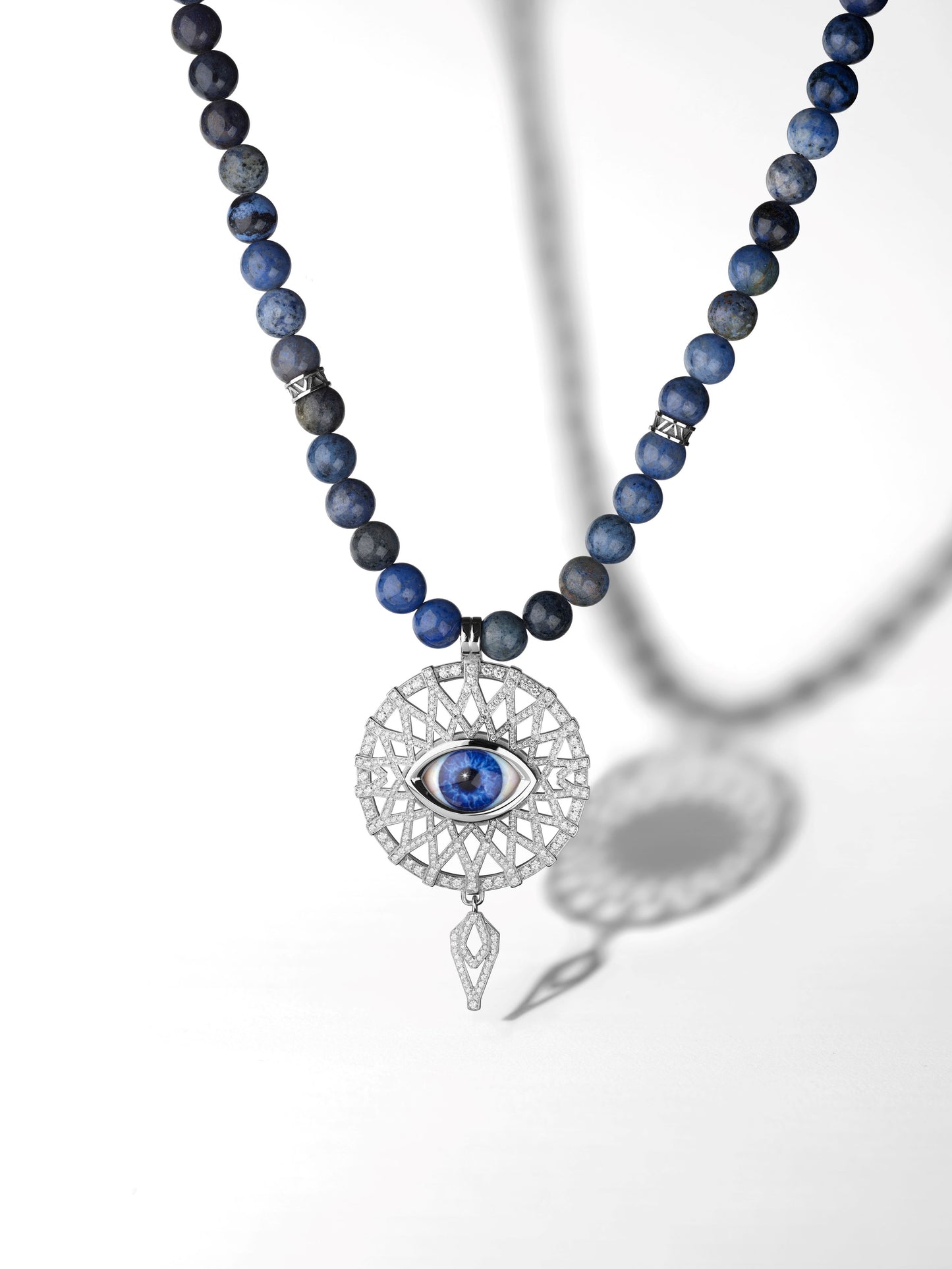 Blue Iris / Openworked White Gold & White Diamonds