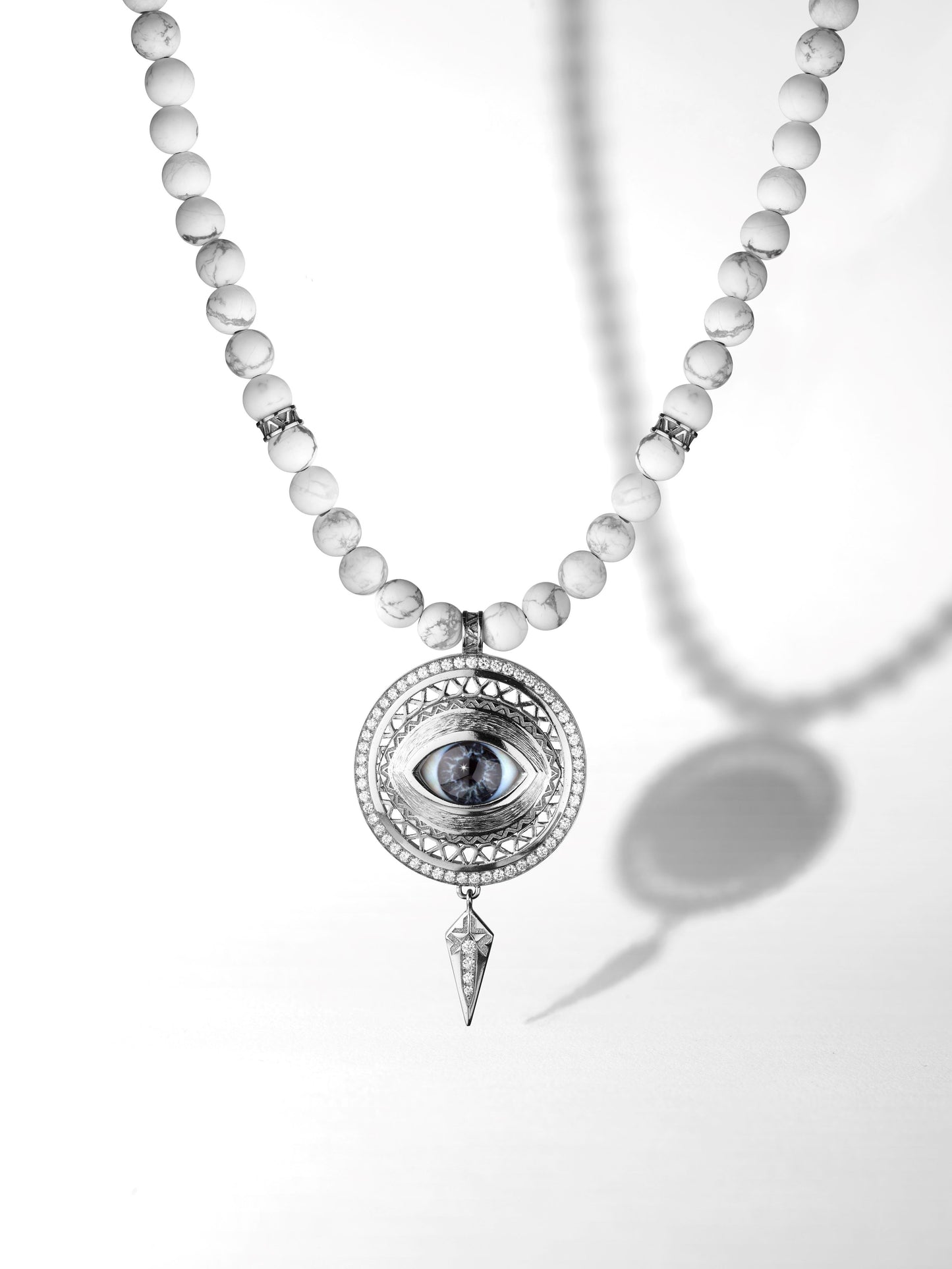 Grey Iris / White Diamonds